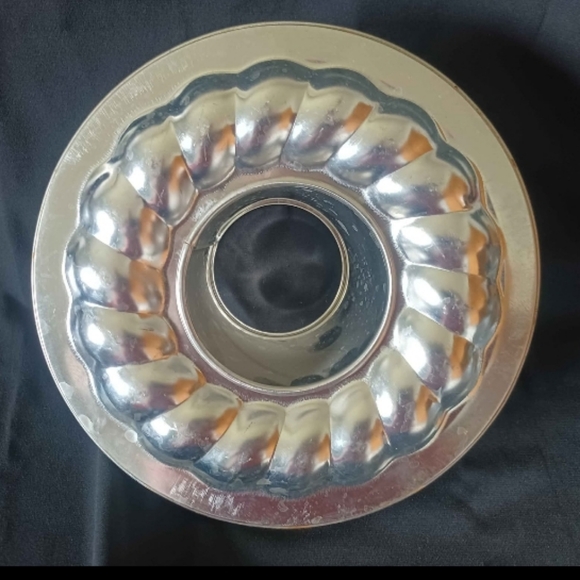 Pampered Chef Spring Form Pan Set - Picture 6 of 8